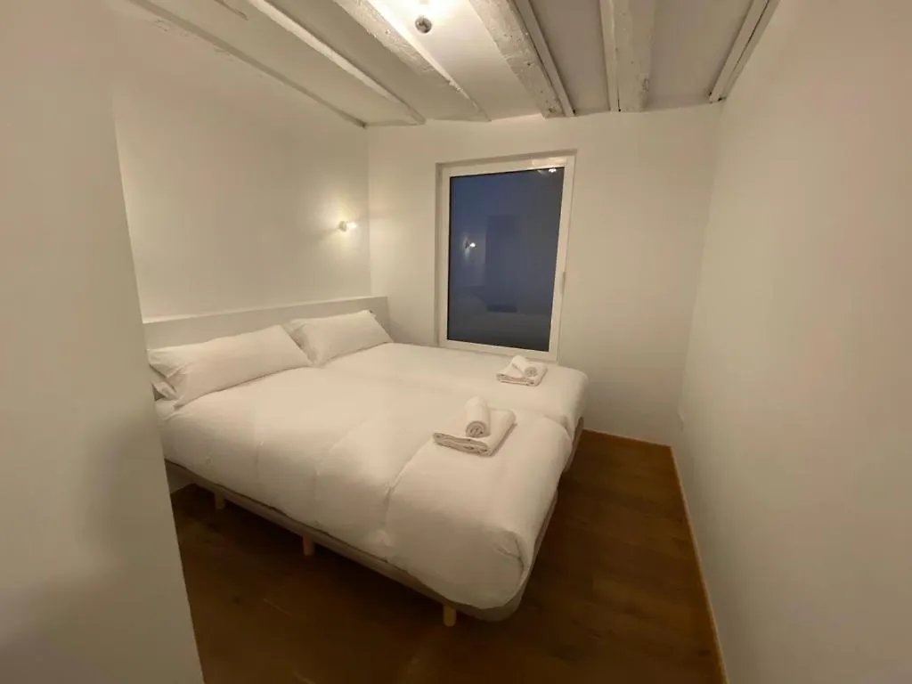 Bilbao Old Town I By Aston Rentals Spagna